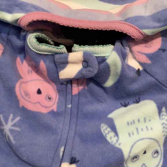 Carter’s NWT 2 Piece Onesie - Picture 3 of 3